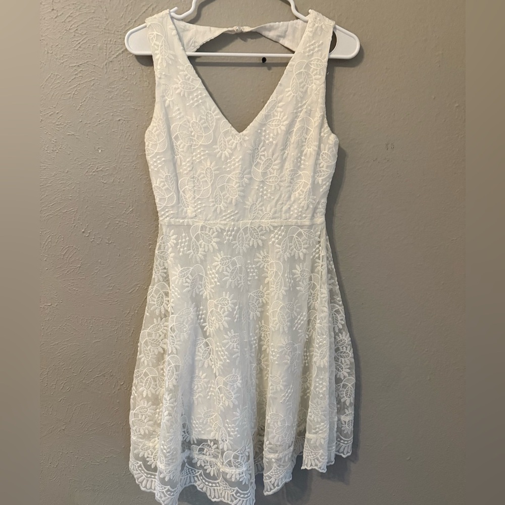 White dress 
Cotton frais